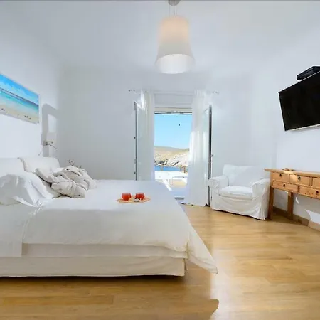 Villa Master 13 Bedrooms *