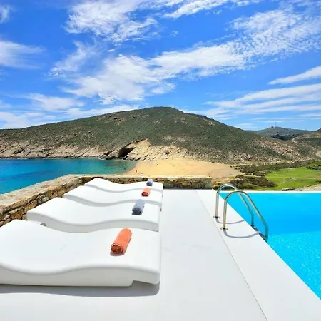 Master 13 Bedrooms Villa
