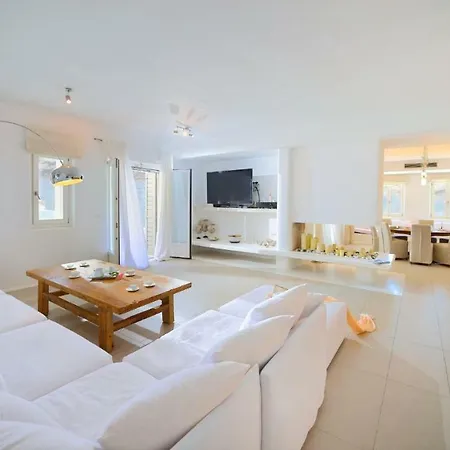 Master 13 Bedrooms * Mykonos Town